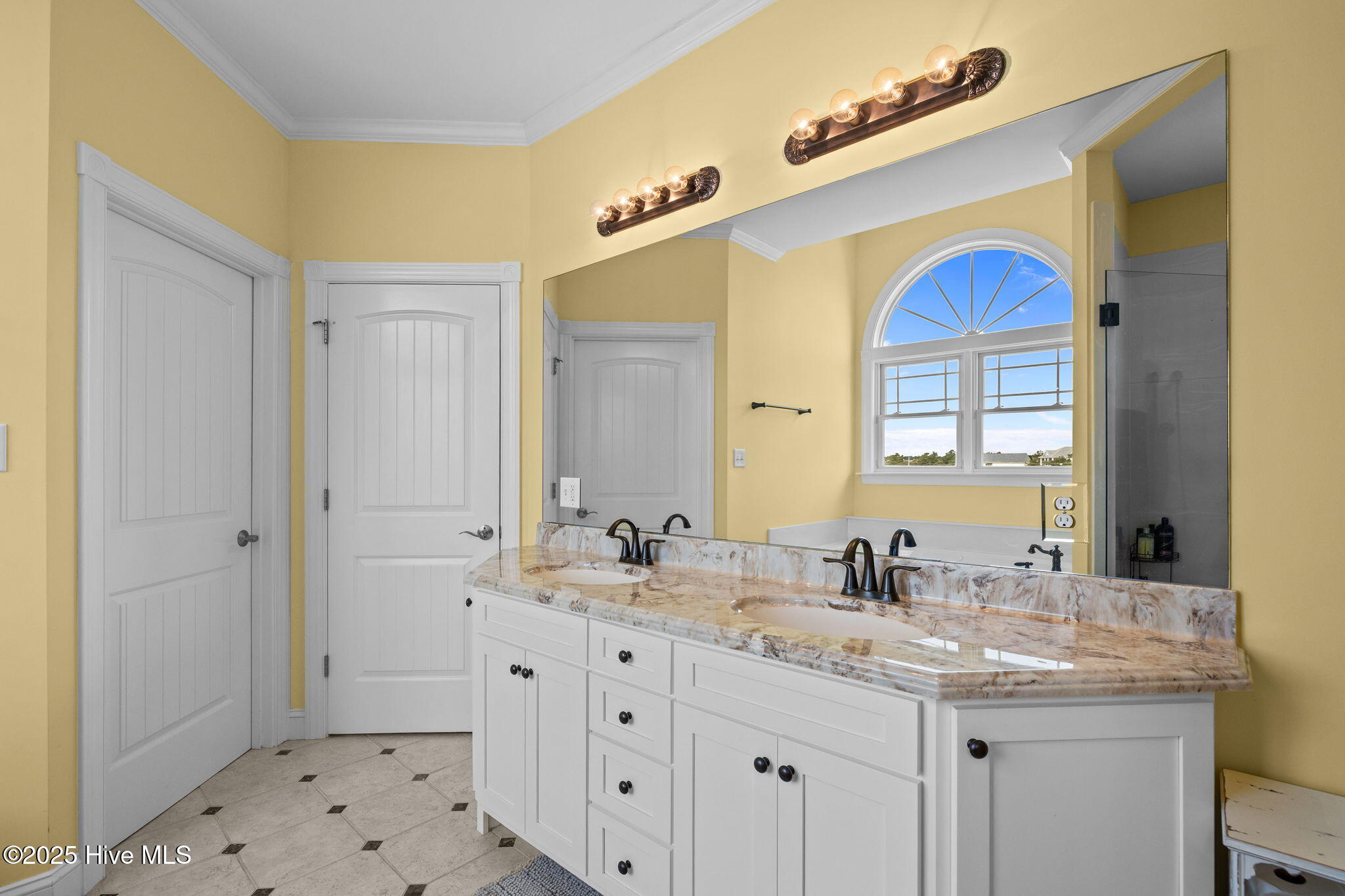 389 Live Oak Road Newport, NC 28570 - Photo 30 of 52 26 Master bathroom