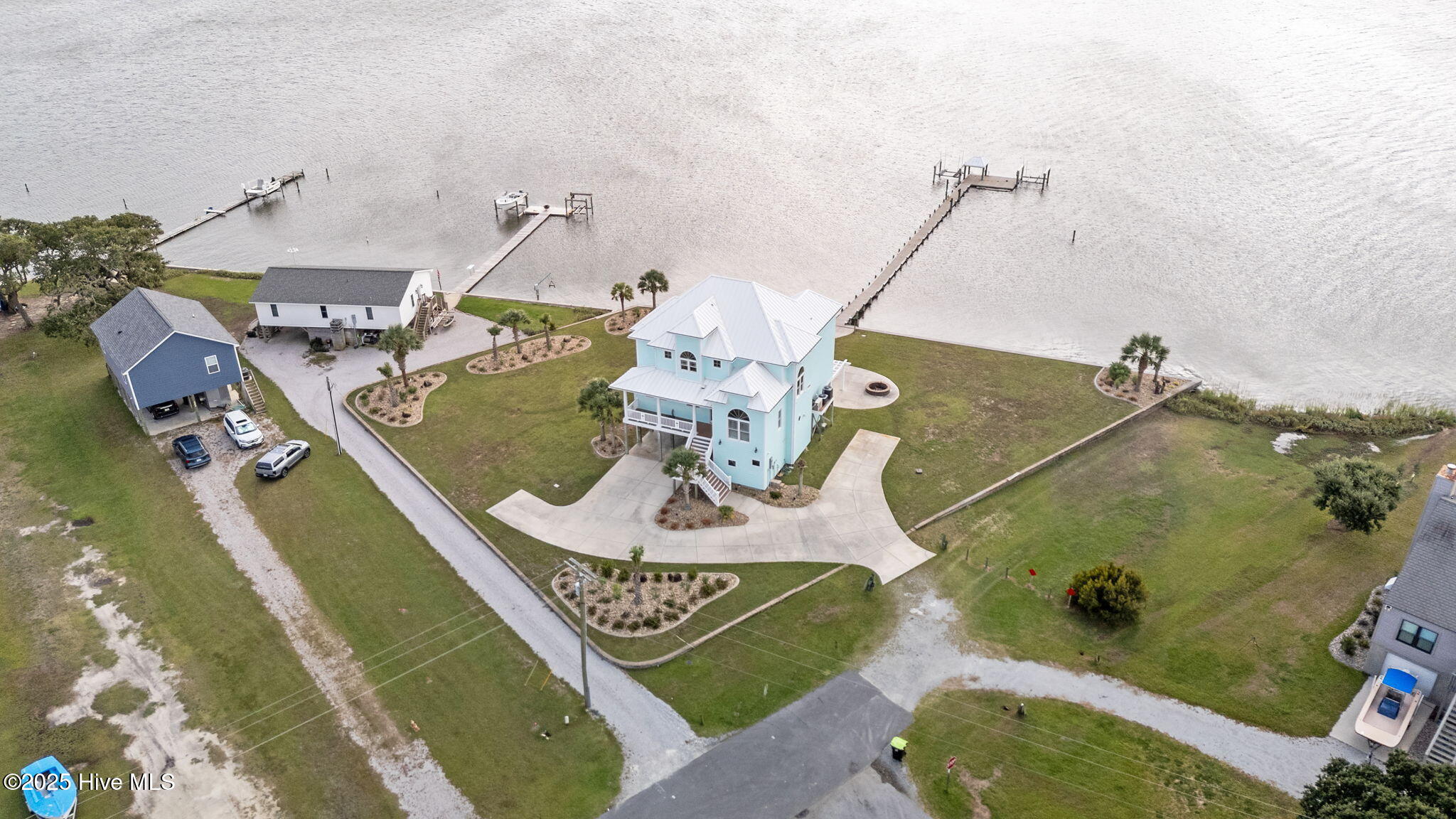389 Live Oak Road Newport, NC 28570 - Photo 4 of 52 3 389 Live Oak Road aerial view