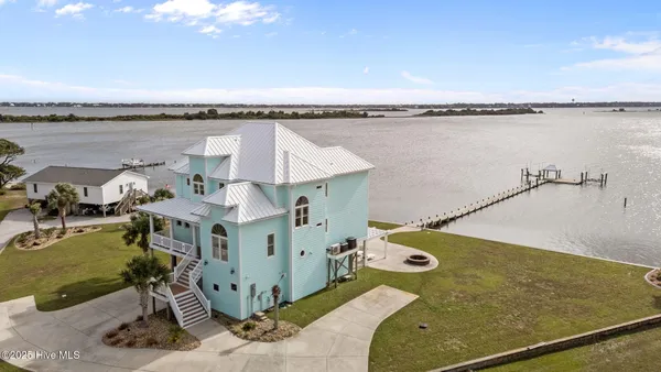 $2,395,000 | 389 Live Oak Road, Newport, NC 28570
