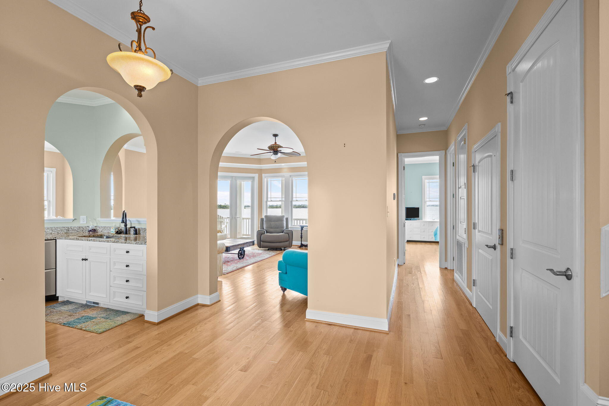 389 Live Oak Road Newport, NC 28570 - Photo 9 of 52 8 View into home from foyer