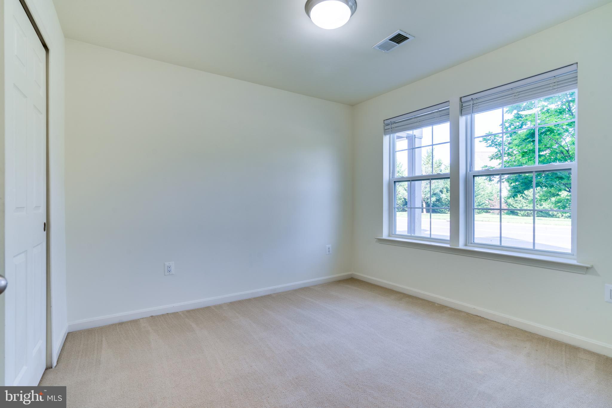 25672 Pleasant Valley Road Chantilly, VA 20152 - Photo 42 of 70 Gallery Image 42