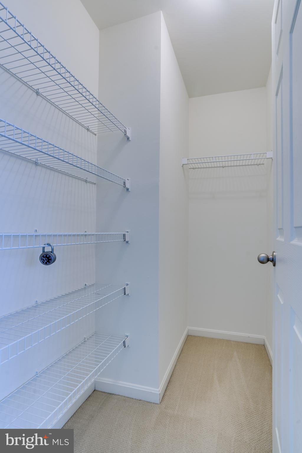 25672 Pleasant Valley Road Chantilly, VA 20152 - Photo 48 of 70 Gallery Image 48