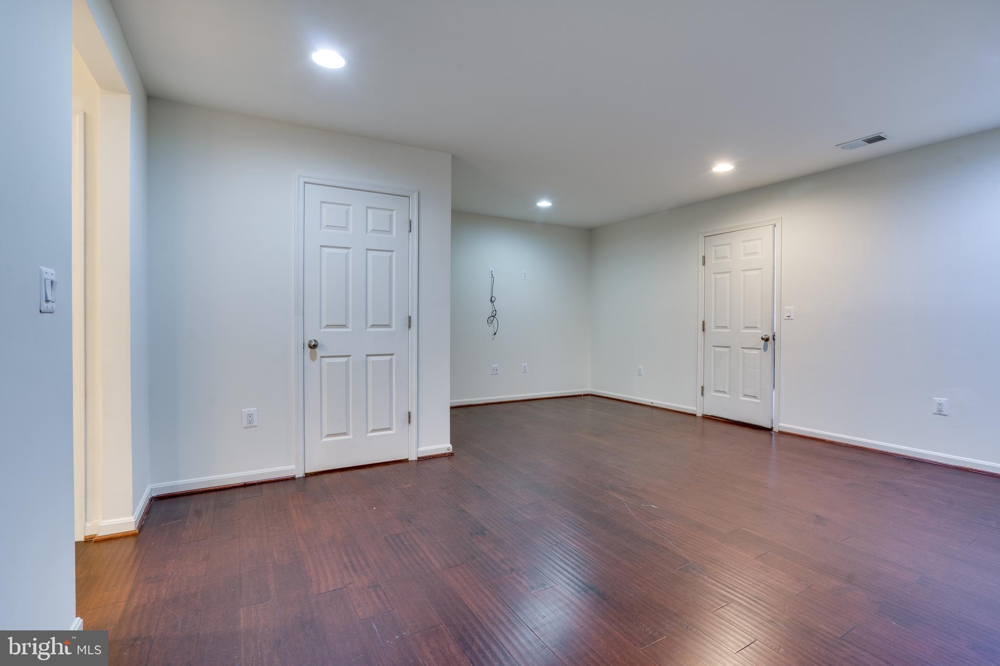 25672 Pleasant Valley Road Chantilly, VA 20152 - Photo 61 of 70 Gallery Image 61