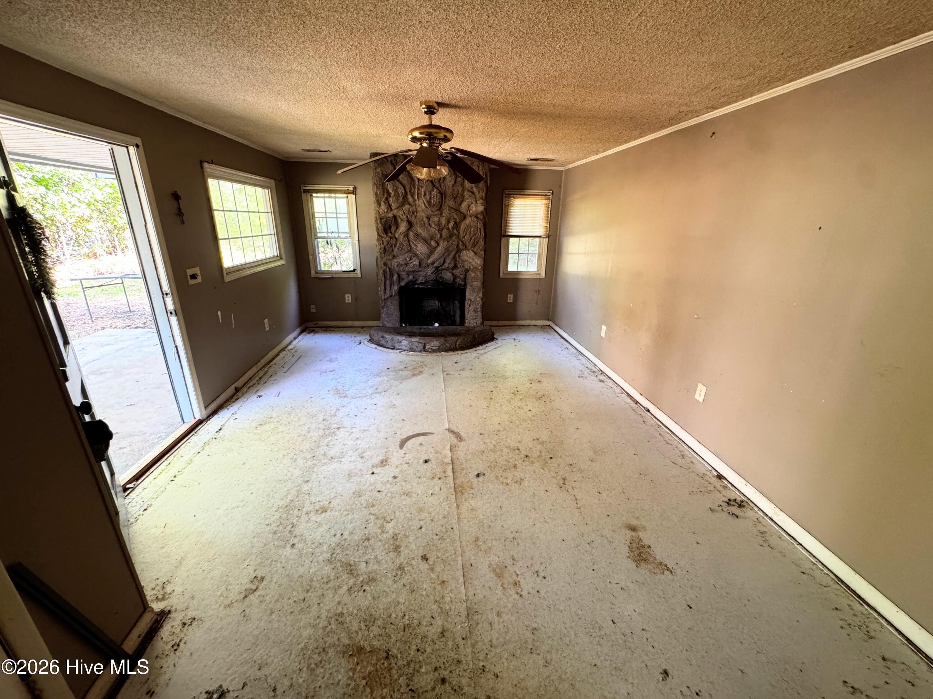 739 Sloop Point Road Hampstead, NC 28443 - Photo 2 of 32 IMG_6576