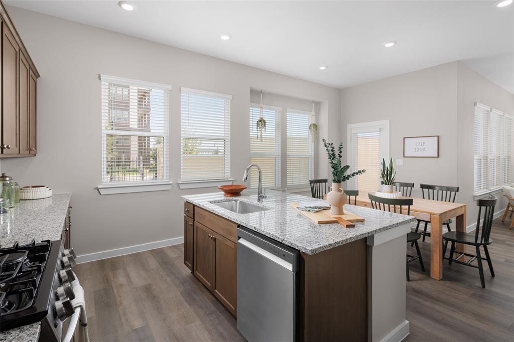 4304 Stonybrook Road Arlington, TX 76005 - Photo 2 of 17