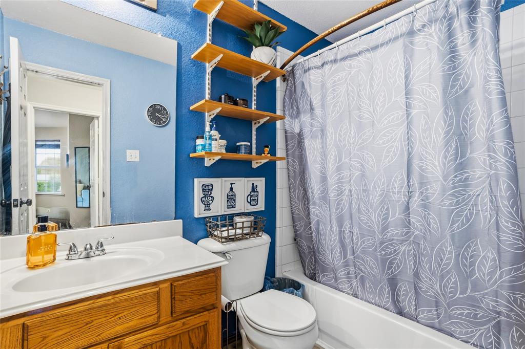 2701 Rudder Lane McKinney, TX 75071 - Photo 15 of 21 Secondary Full bath with shower tub combo