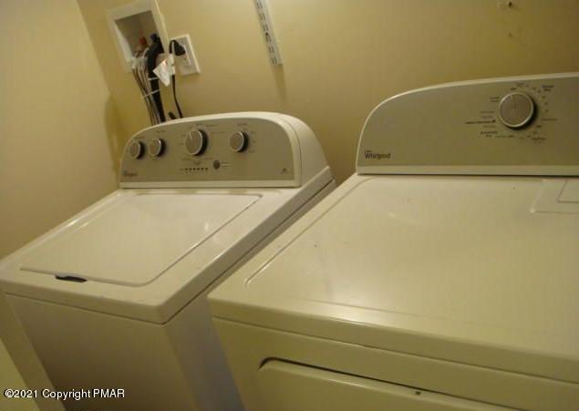 157 Canterbury Road Bushkill, PA 18324 - Photo 12 of 24 12-Laundry Room