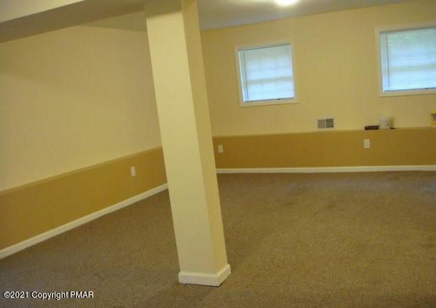 157 Canterbury Road Bushkill, PA 18324 - Photo 13 of 24 13-Family Room