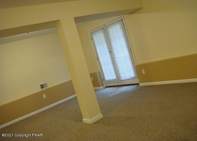157 Canterbury Road Bushkill, PA 18324 - Photo 14 of 24 14-Family Room 2