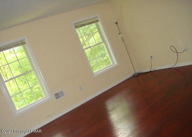 157 Canterbury Road Bushkill, PA 18324 - Photo 16 of 24 16-Master Bedroom 2