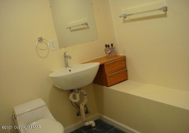 157 Canterbury Road Bushkill, PA 18324 - Photo 21 of 24 21-Bathroom 3
