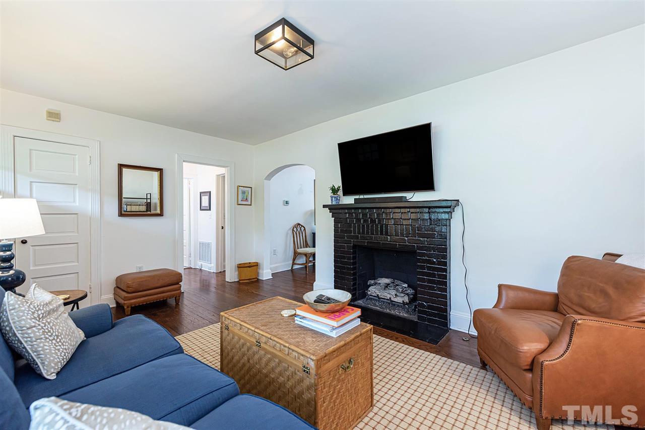 601 Dixie Trail Raleigh, NC 27607 - Photo 4 of 20