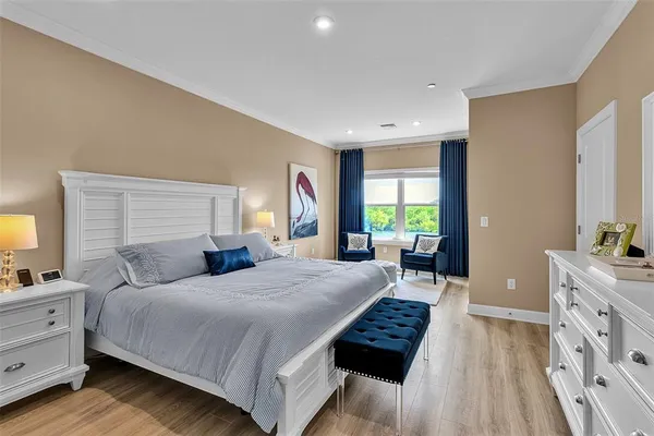 $719,000 | 5589 Cannes Circle, Sarasota, FL 34231