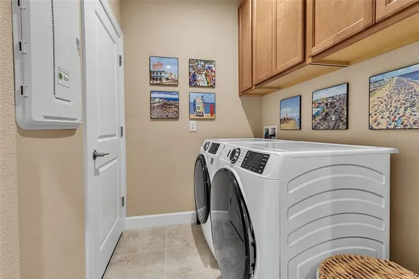 $719,000 | 5589 Cannes Circle, Sarasota, FL 34231