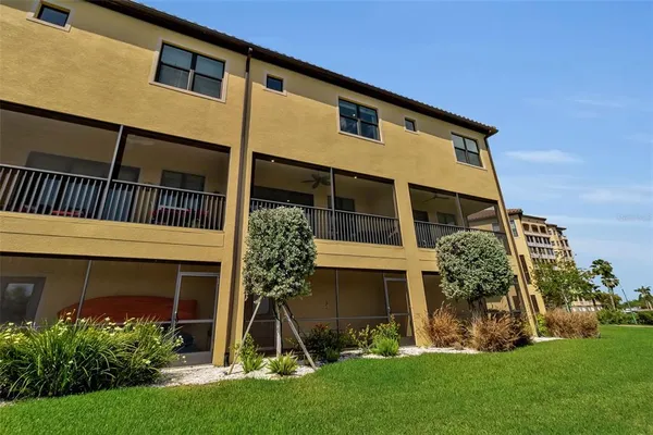 $719,000 | 5589 Cannes Circle, Sarasota, FL 34231