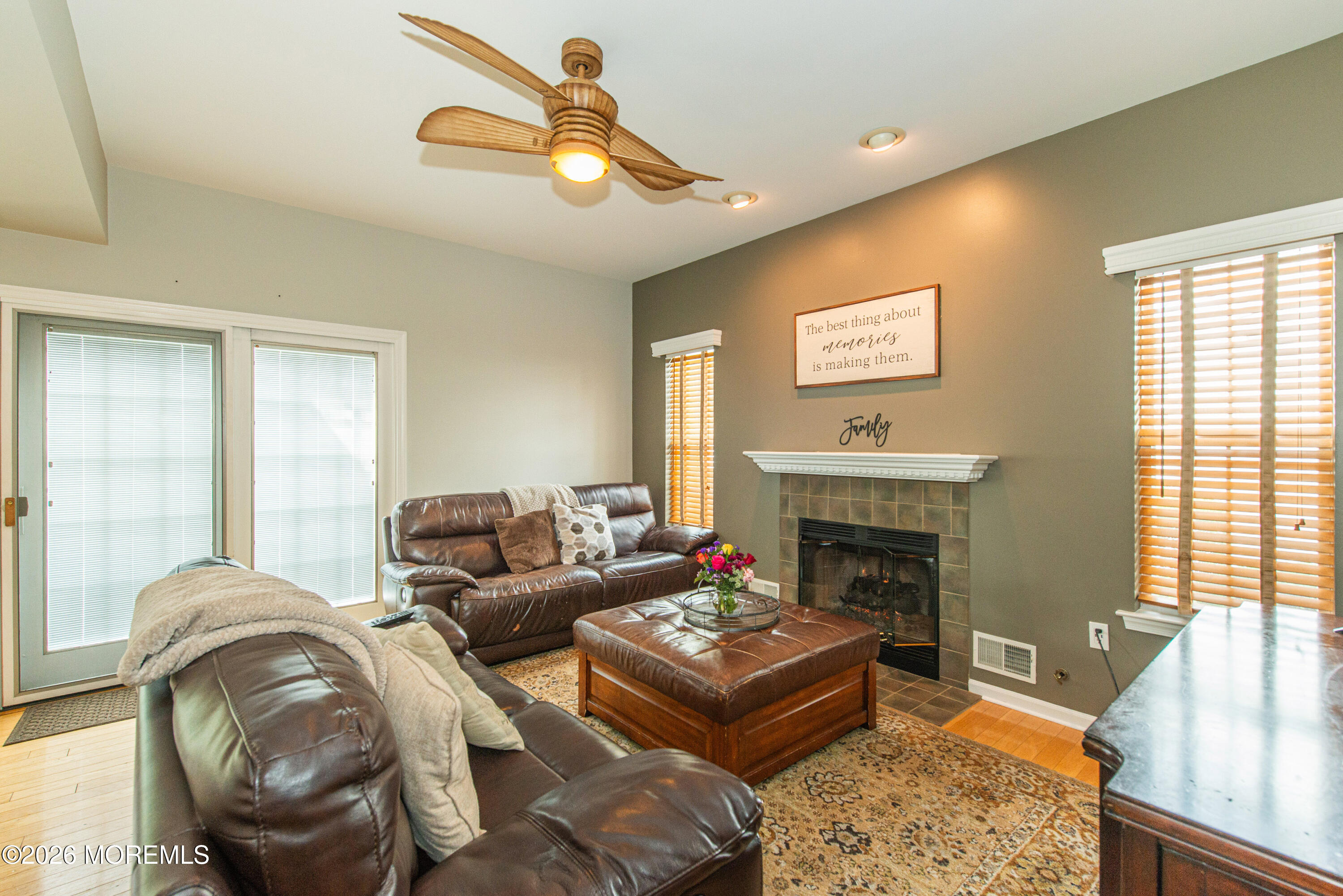 91 Nutmeg Road Aberdeen, NJ 07747 - Photo 14 of 33 14