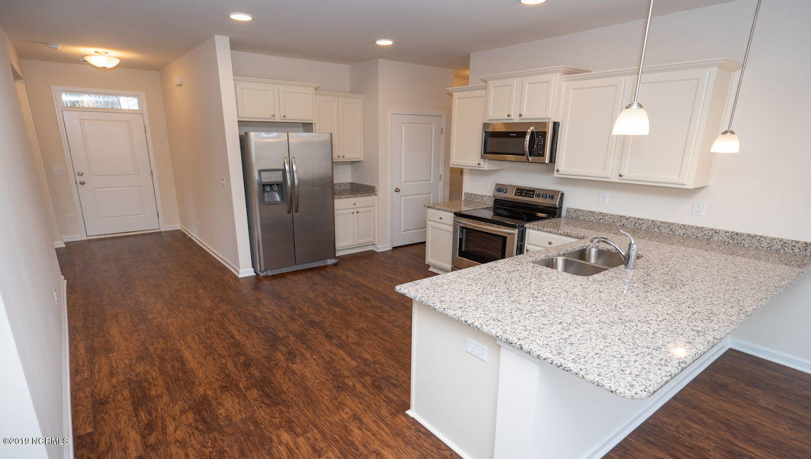 386 Ellis Road Southeast, Unit LOT #45 Bolivia, NC 28422 - Photo 14 of 29 (PHOTO NOT OF ACTUAL HOME BUT ONE SIMILAR. OTPIONS/COLORS MAY VARY)