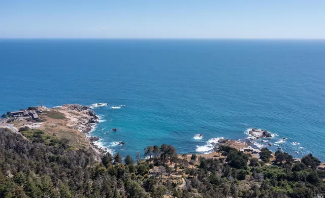 $259,999 | 22103 Umland Circle, Jenner, CA 95450