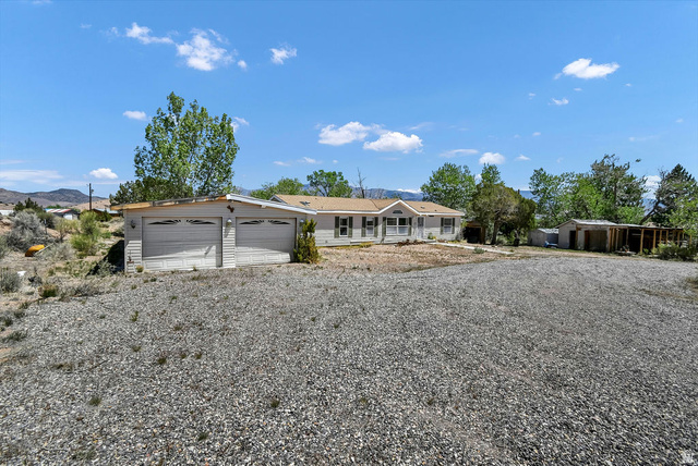 915 South Three Springs Road Marysvale, UT 84750 - Photo 4 of 41