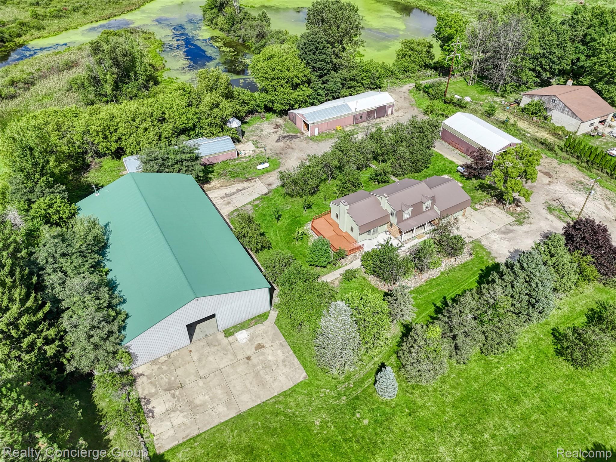 9225 Faussett Road Fenton, MI 48430 - Photo 4 of 61 DJI_20260907024847_0593_D_23.jpg