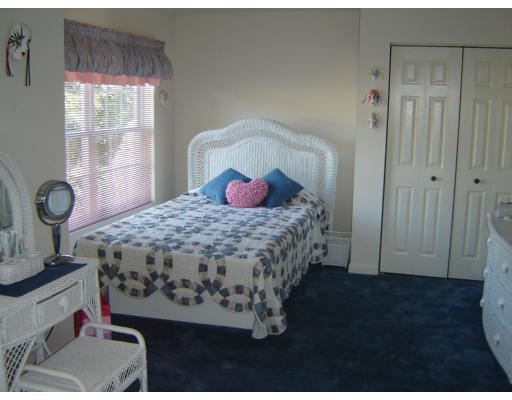 11 Rhodes Lane Foxboro, MA 02035 - Photo 6 of 8 Gallery Image 6