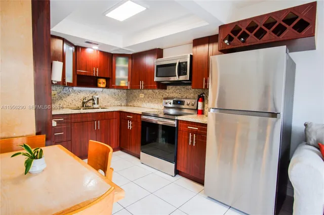 $279,000 | 2929 East Missionwood Circle, Miramar, FL 33025