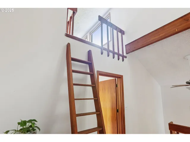 $890,000 | 16110 Northeast 187th Avenue, Brush Prairie, WA 98606