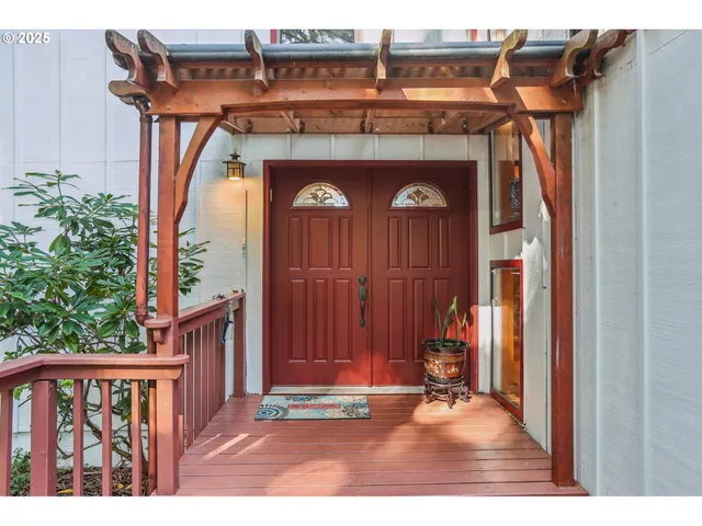 $890,000 | 16110 Northeast 187th Avenue, Brush Prairie, WA 98606