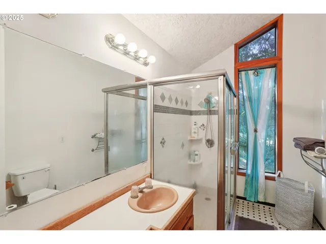 $890,000 | 16110 Northeast 187th Avenue, Brush Prairie, WA 98606