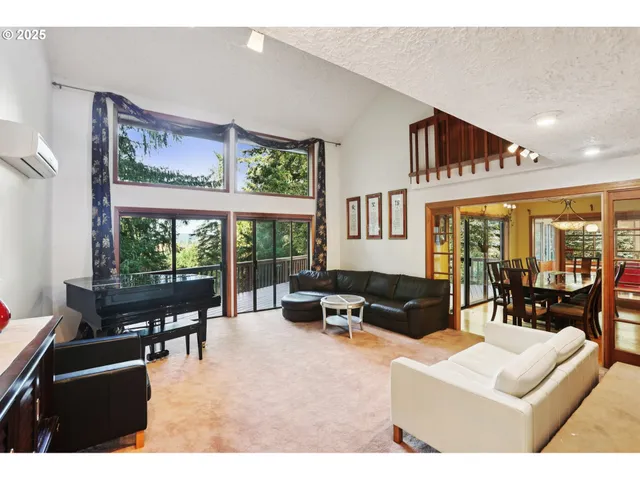 $890,000 | 16110 Northeast 187th Avenue, Brush Prairie, WA 98606