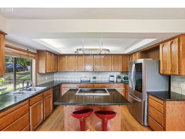 $890,000 | 16110 Northeast 187th Avenue, Brush Prairie, WA 98606