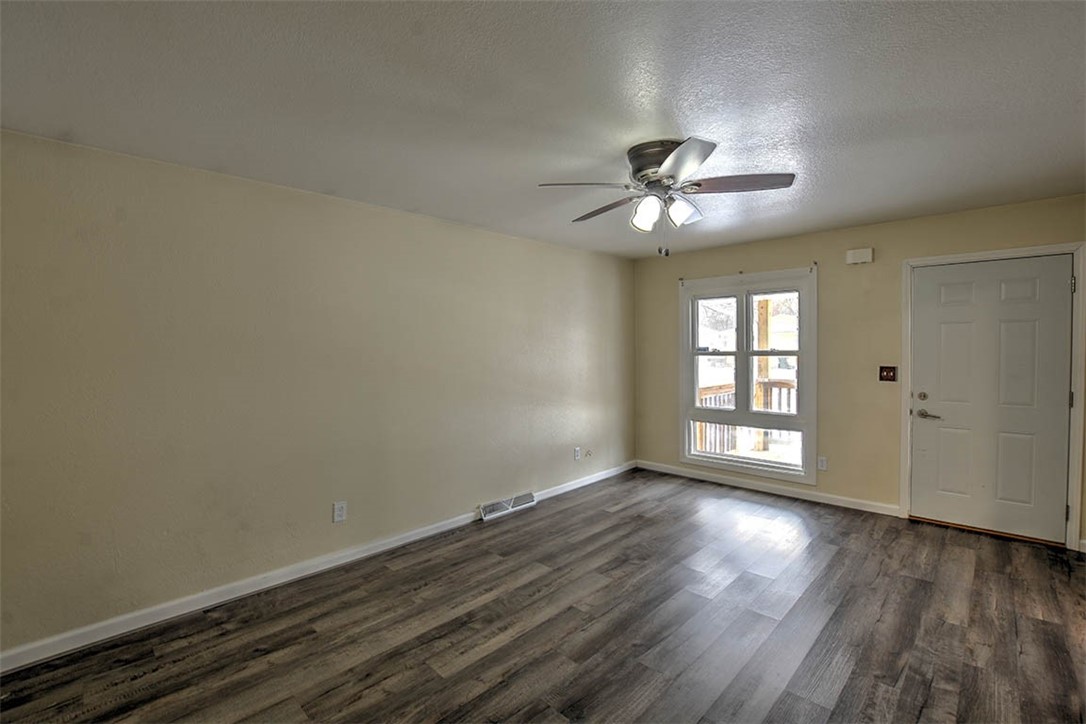 1528 Taylor Street Decatur, IL 62526 - Photo 9 of 21