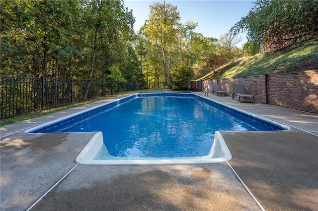 $1,250,000 | 6004 Mason Drive, Greensburg, PA 15601