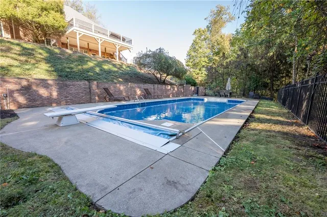 $1,250,000 | 6004 Mason Drive, Greensburg, PA 15601