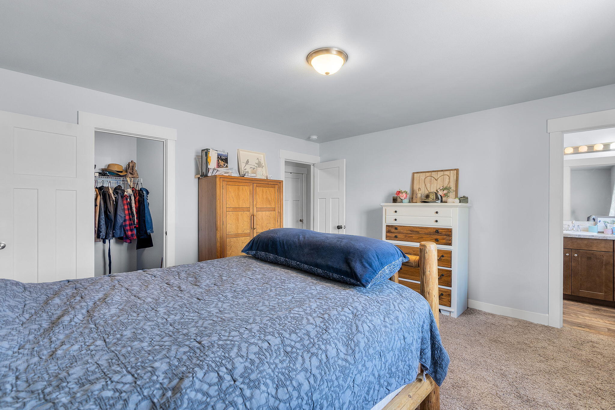 2310 Northeast Colleen Road Prineville, OR 97754 - Photo 12 of 25 2024_06_18_2310_ne_colleen_rd_pv-22