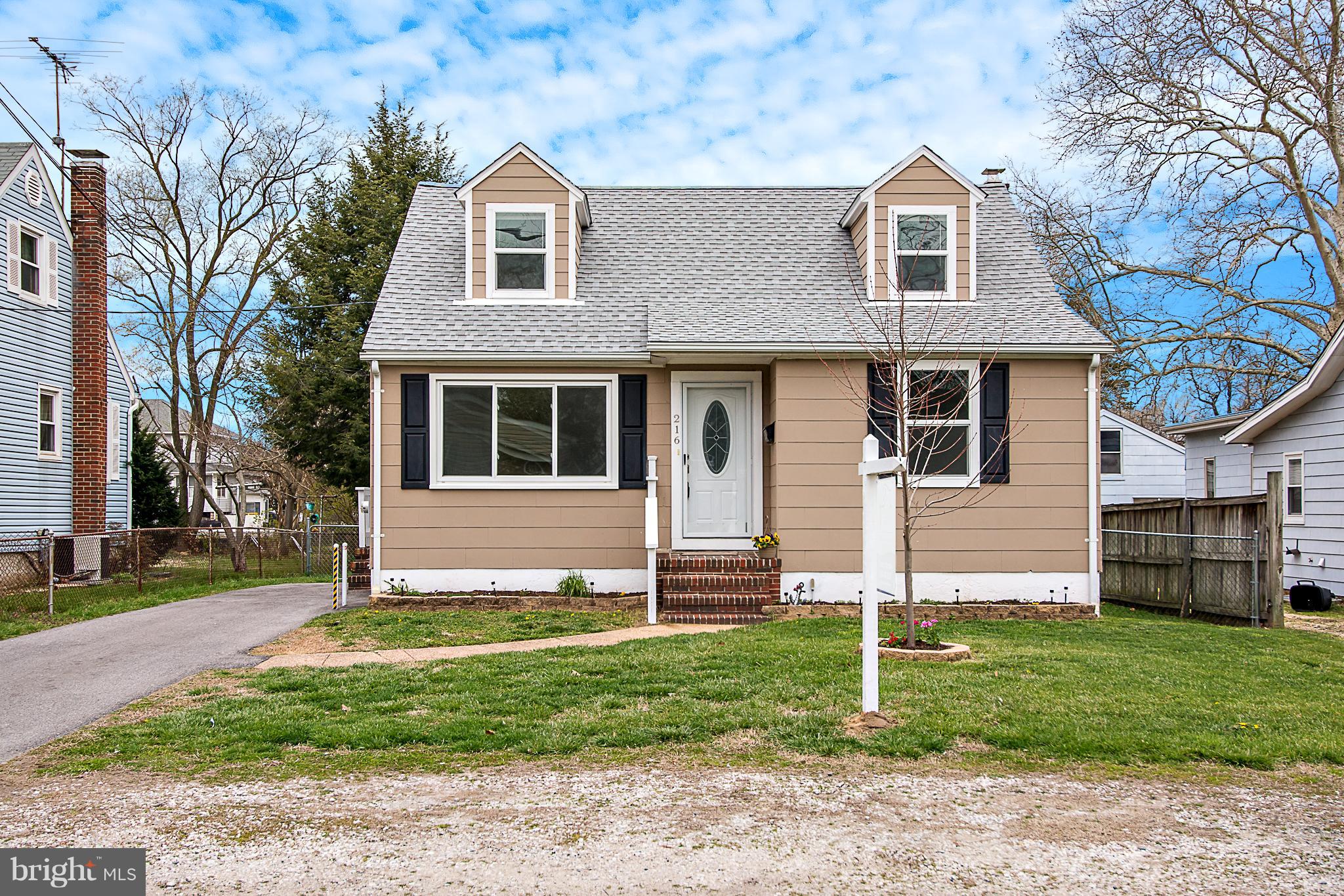 216 Kenwood Road Pasadena, MD 21122 - Photo 1 of 30 Exterior (Front)
