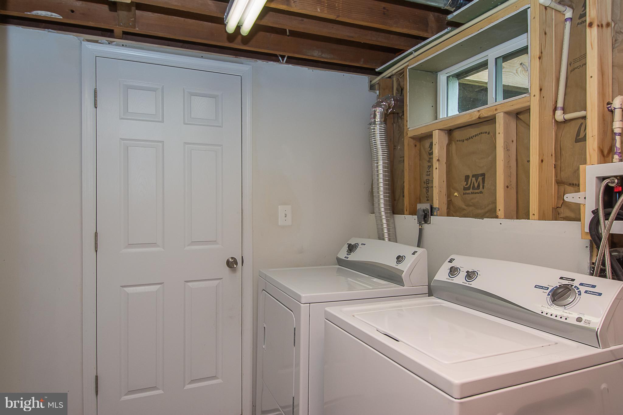 216 Kenwood Road Pasadena, MD 21122 - Photo 22 of 30 Interior (General)