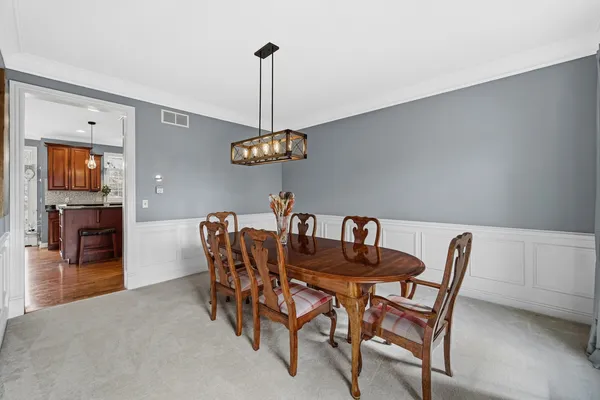 $775,000 | 40-w612 North Blue Lake Circle North, St. Charles, IL 60175