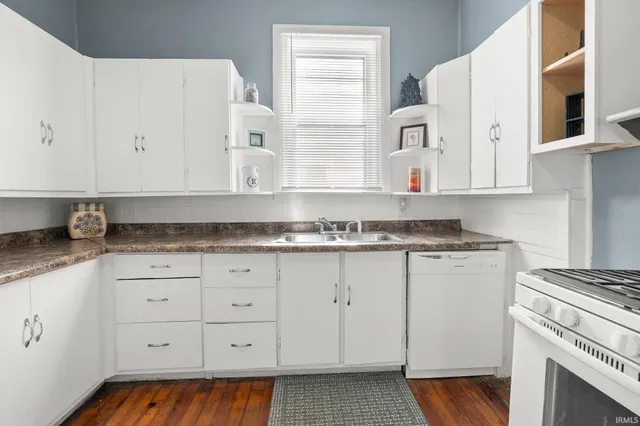 $180,700 | 1712 Illinois Street, Fort Wayne, IN 46808