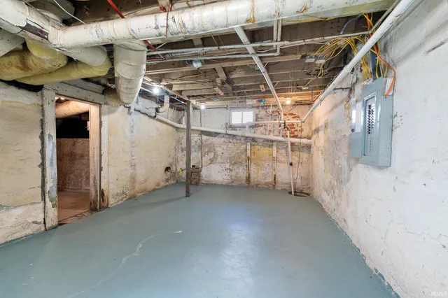 $180,700 | 1712 Illinois Street, Fort Wayne, IN 46808