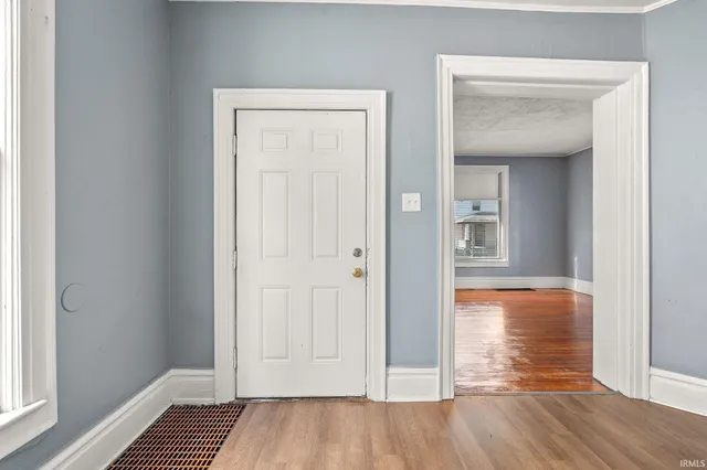 $180,700 | 1712 Illinois Street, Fort Wayne, IN 46808