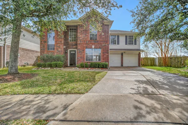 $309,000 | 2939 Sailors Moon Drive, Friendswood, TX 77546