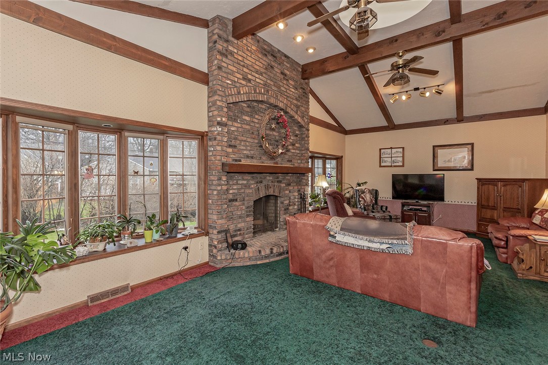 1401 Sunview Road Lyndhurst, OH 44124 - Photo 20 of 34
