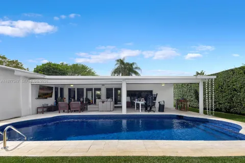$1,299,000 | 21015 Northeast 19th Court, Miami, FL 33179