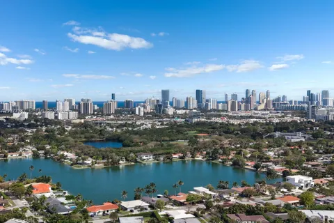 $1,299,000 | 21015 Northeast 19th Court, Miami, FL 33179