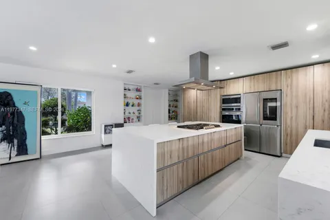 $1,299,000 | 21015 Northeast 19th Court, Miami, FL 33179