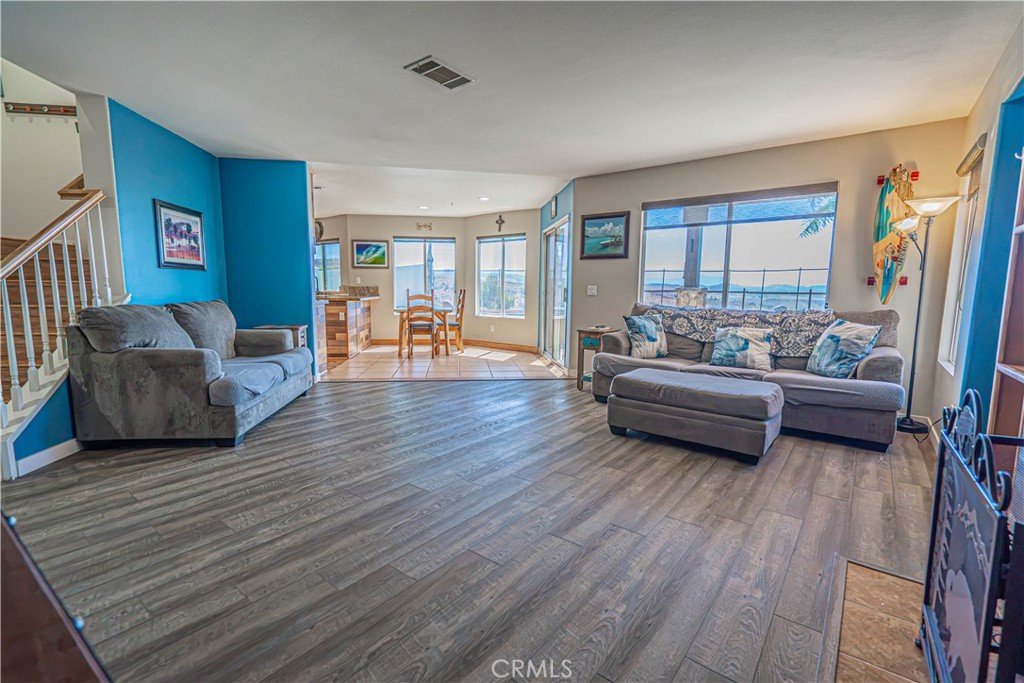 32628 Ridge Top Lane Castaic, CA 91384 - Photo 15 of 57 Gallery Image 15