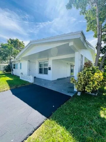 $2,300 | 4301 Northwest 1st Terrace, Pompano Beach, FL 33064