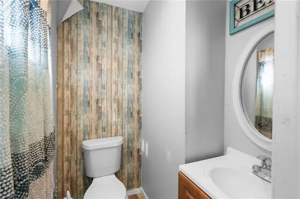 $549,000 | 38080 Osawatomie Road, Osawatomie, KS 66064