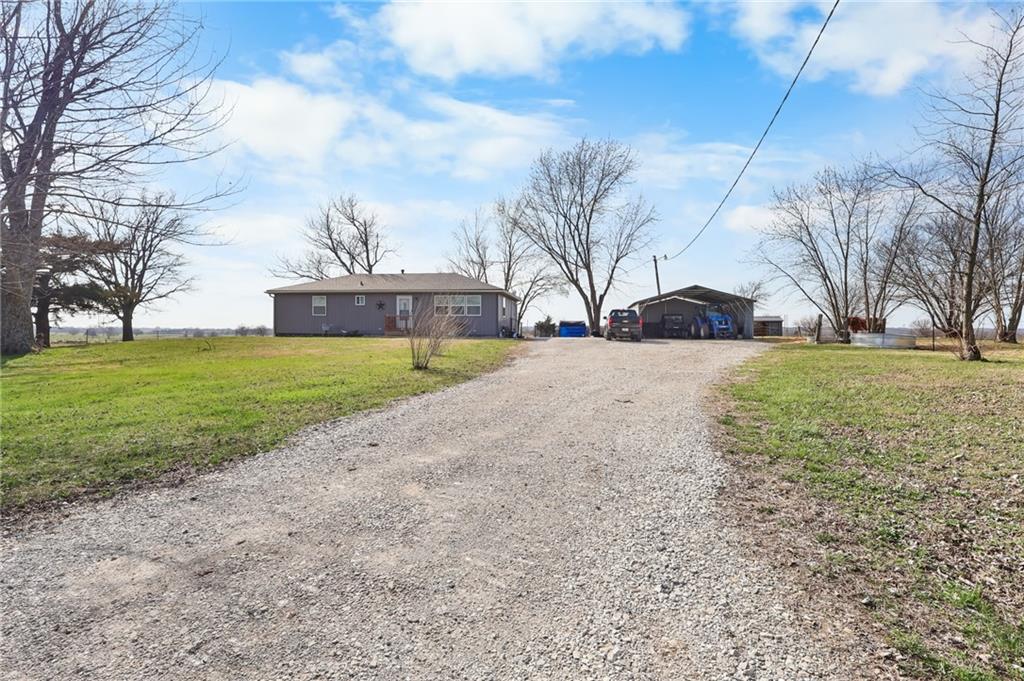 38080 Osawatomie Road Osawatomie, KS 66064 - Photo 2 of 16